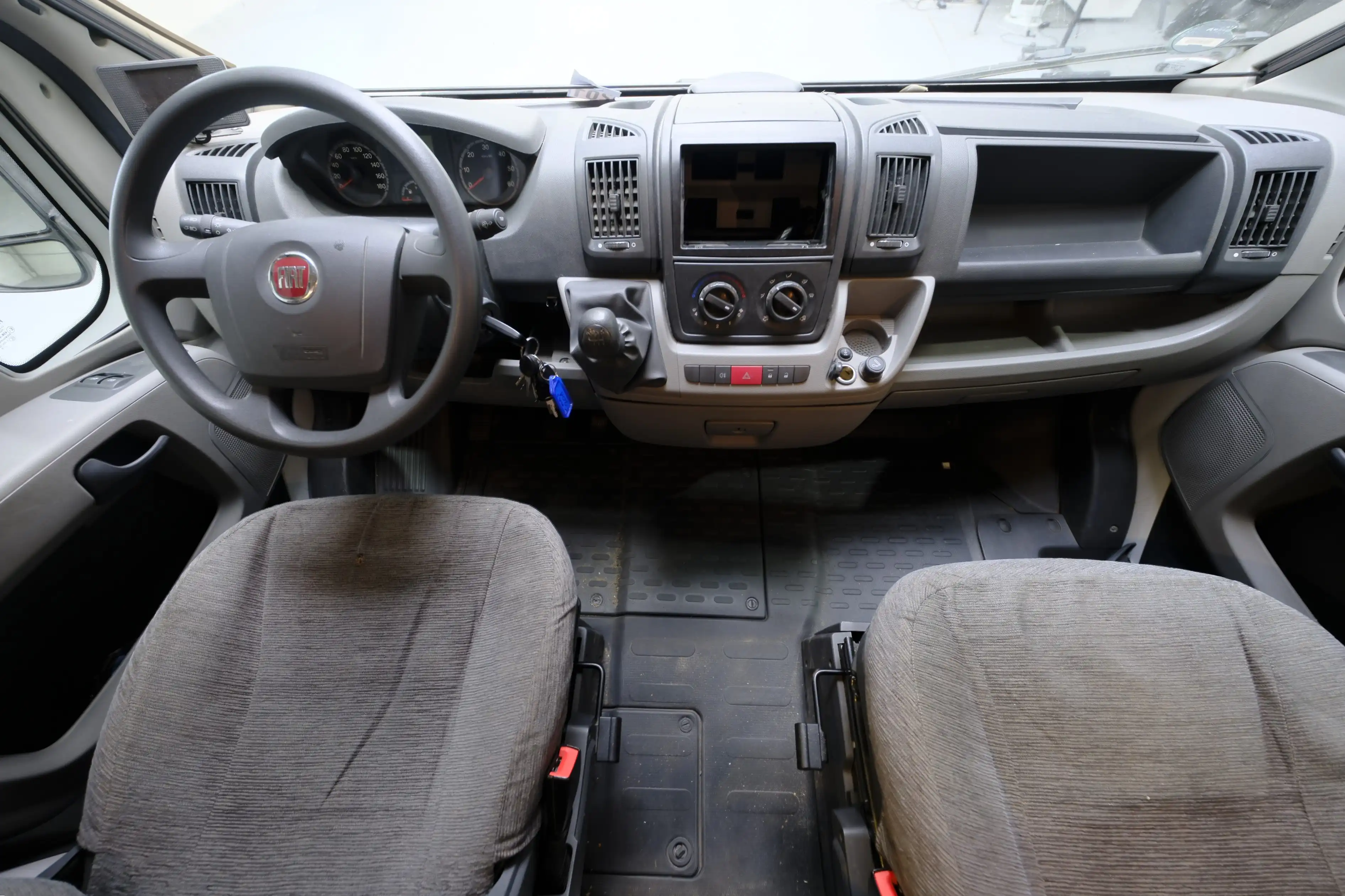 KNAUS VAN TI 600 ME